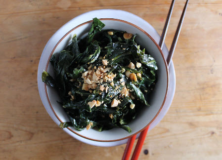Collard Greens with Lime and Peanuts